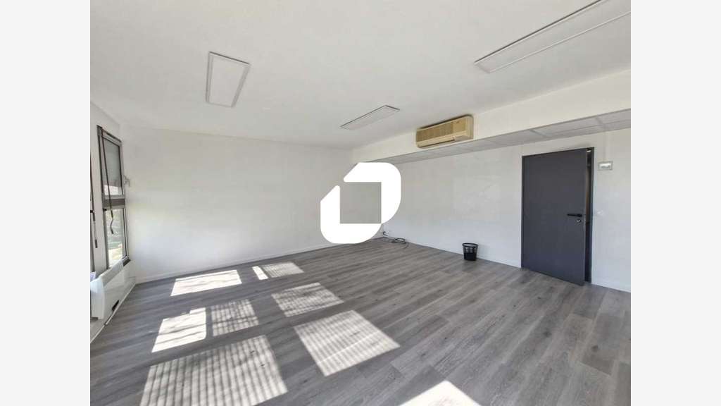 A louer Bureaux 147m² Torcy