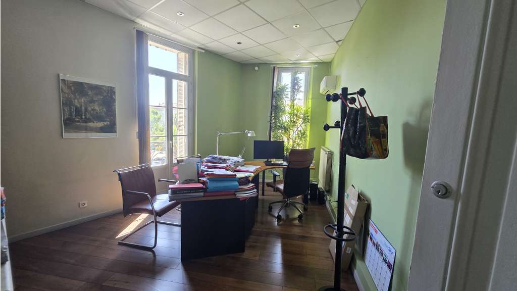 A louer bureaux 161m² R+2 à Toulon centre ville