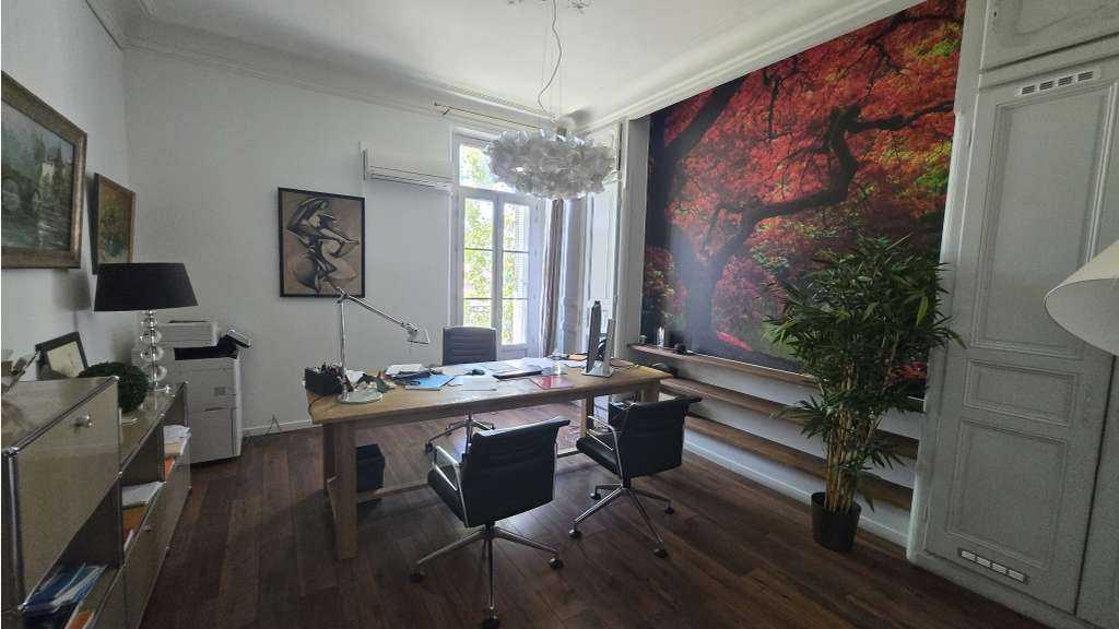 A louer bureaux 161m² R+2 à Toulon centre ville