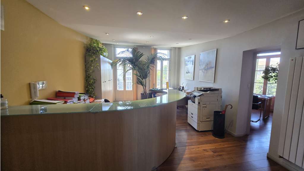 A louer bureaux 161m² R+2 à Toulon centre ville
