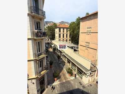 A louer bureaux de 106m² au centre de Toulon