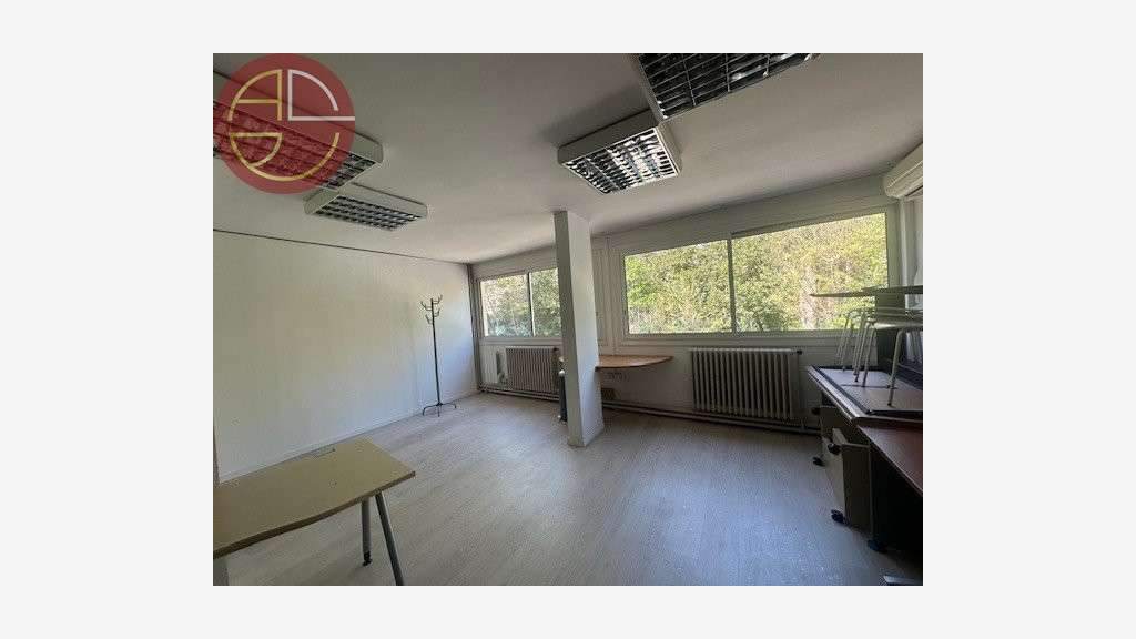 Loue bureaux 240m² à Toulouse centre Saint-Michel