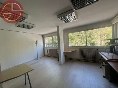 Loue bureaux 240m² à Toulouse centre Saint-Michel