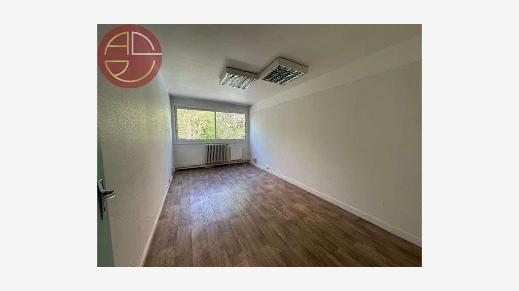 Loue bureaux 240m² à Toulouse centre Saint-Michel