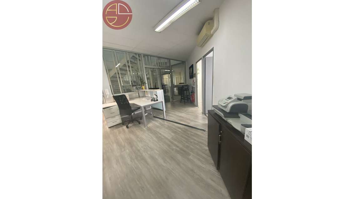 Bureaux à louer 128m² à Toulouse Zone Thibaut  