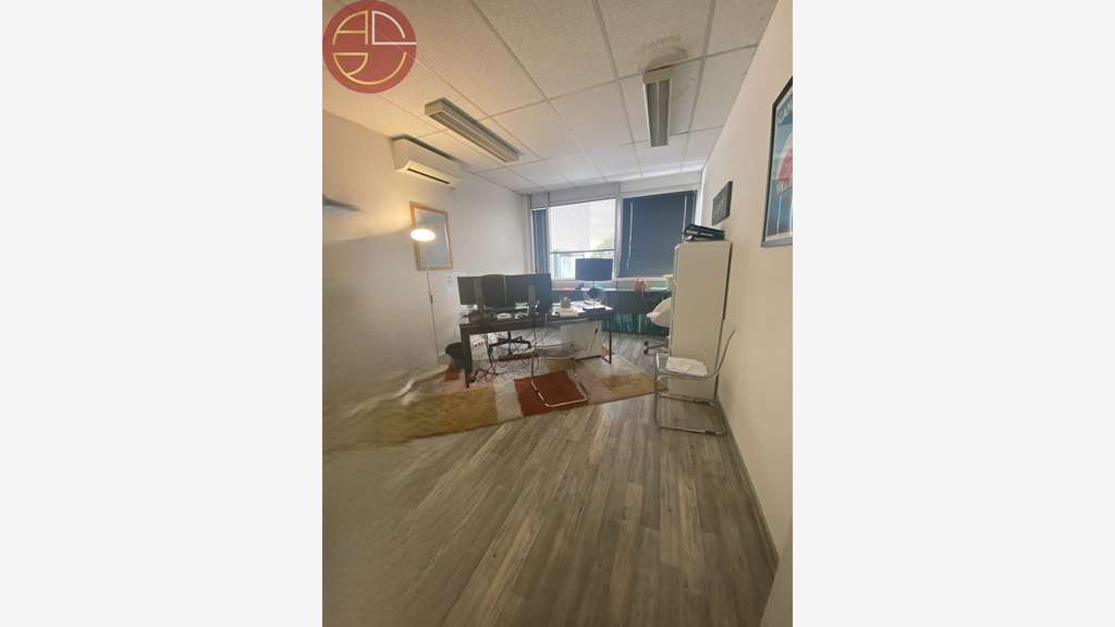 Bureaux à louer 128m² à Toulouse Zone Thibaut