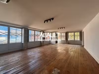 A louer bureaux de 355m² en RDC en centre Toulouse