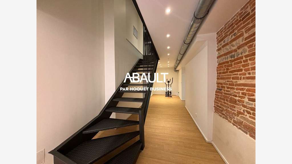 A louer bureaux de 355m² en RDC en centre Toulouse