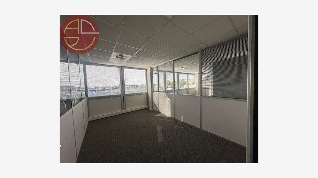 Location bureaux 208m² ERP R+3 Toulouse Sud Ouest