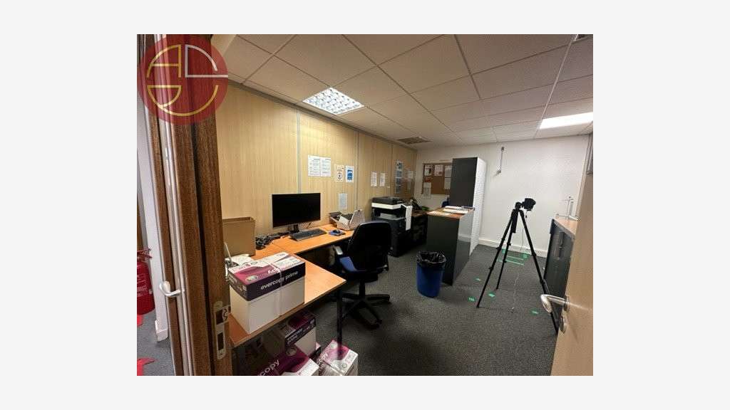 Location bureaux 300m² Toulouse Sud Est Limayrac