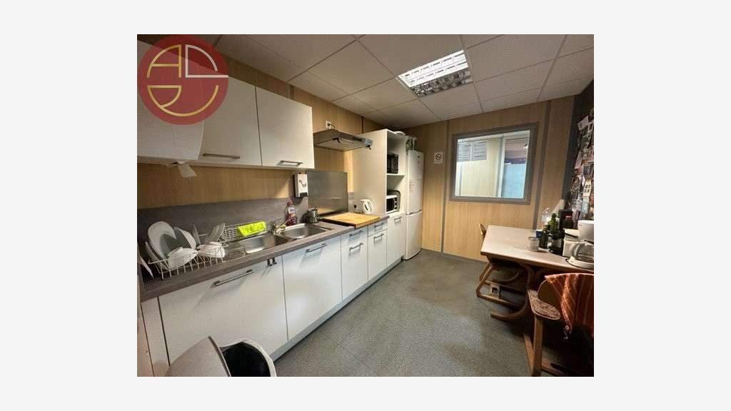 Location bureaux 300m² Toulouse Sud Est Limayrac