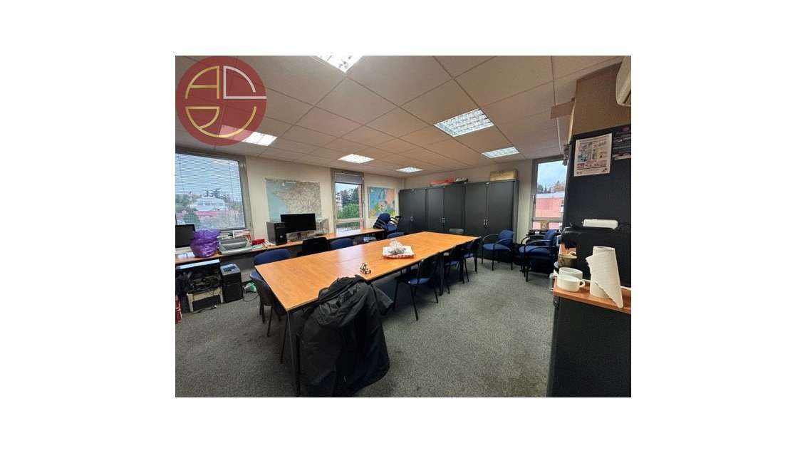 Location bureaux 300m² Toulouse Sud Est Limayrac