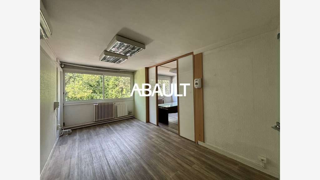 Bureaux 250m² R+1 à louer à Toulouse