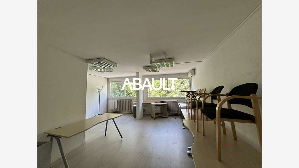 Bureaux 250m² R+1 à louer à Toulouse
