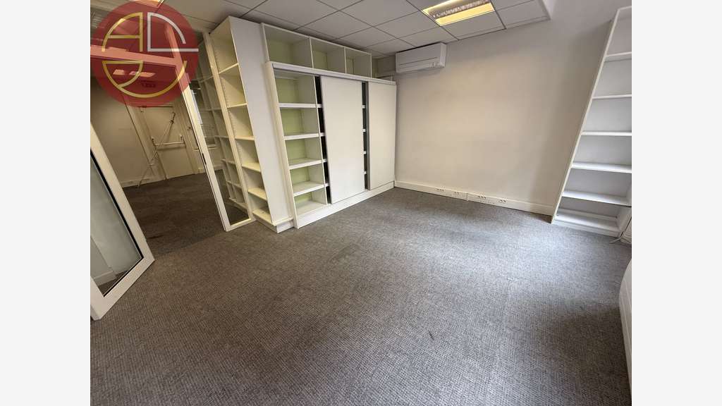 A louer bureaux 180m² R+1 à Toulouse hypercentre