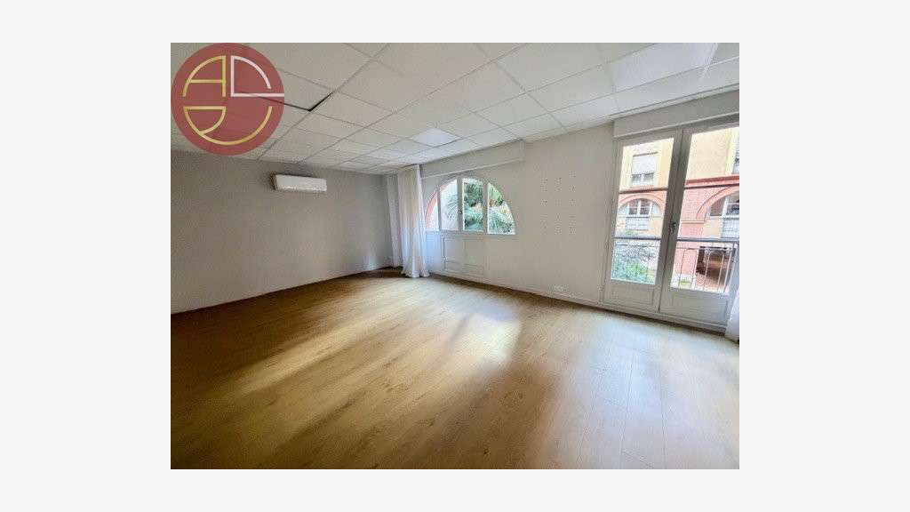 A louer bureaux rénovés 200m² Toulouse hypercentre