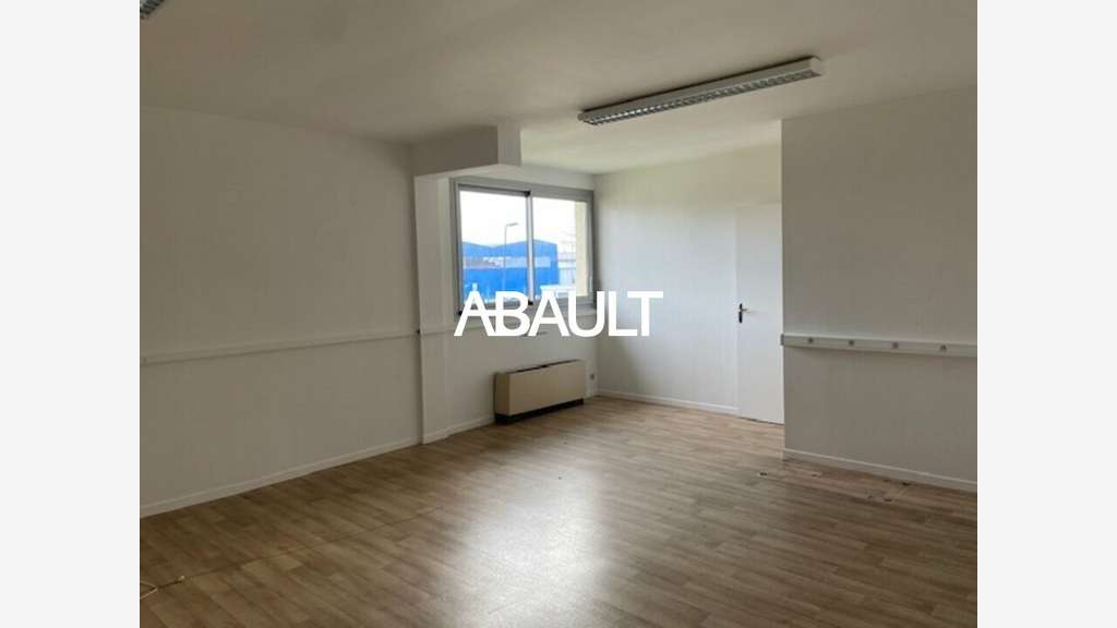 A louer bureaux de 170m² R+1 à Toulouse centre