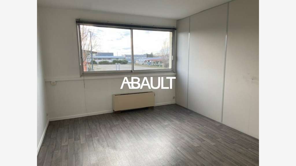 A louer bureaux de 170m² R+1 à Toulouse centre