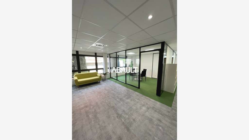 Bureaux 108m² à louer Toulouse Jolimont, Roseraie