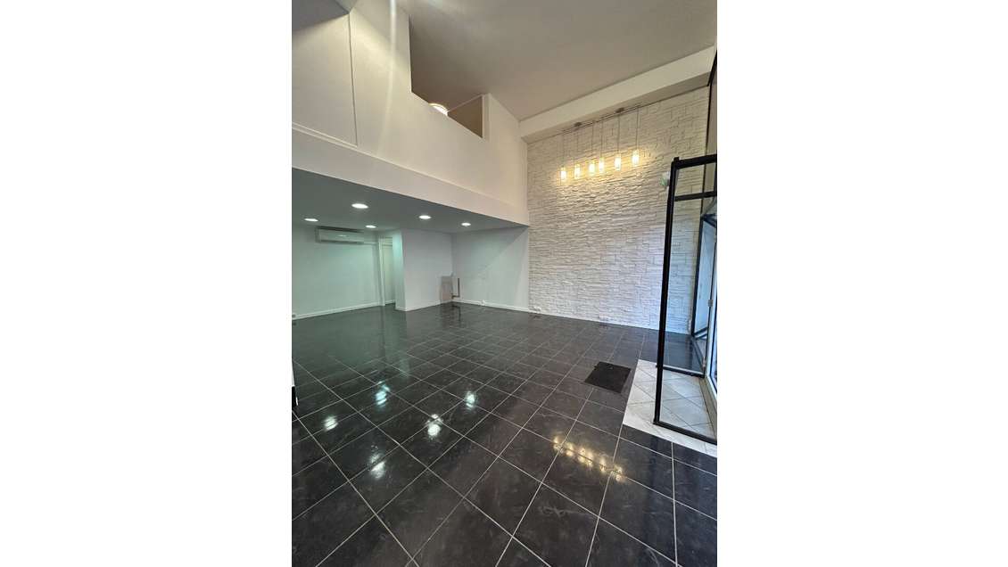 À louer local commercial 45m² emp central Toulouse