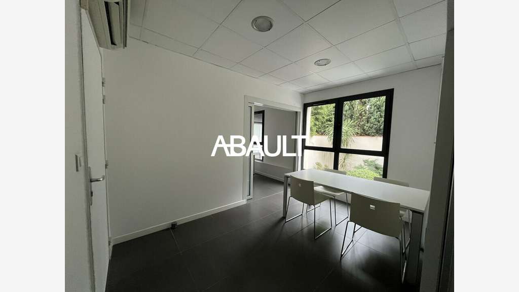 Bureaux clés en main 65m² R+1 à louer à Toulouse