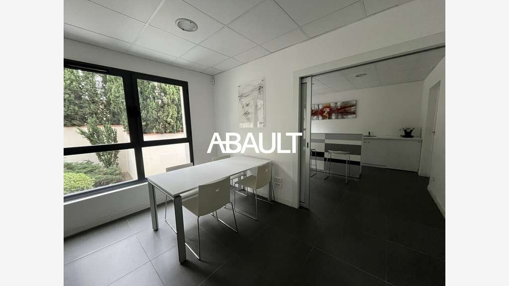Bureaux clés en main 65m² R+1 à louer à Toulouse