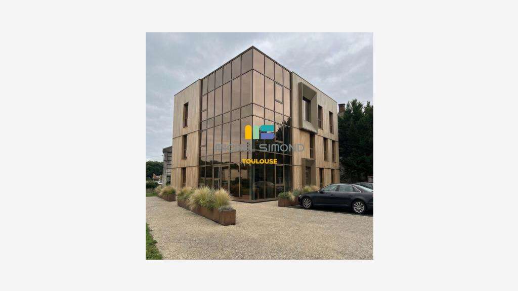 A louer Rangueil bureaux immeuble entier de 326m²