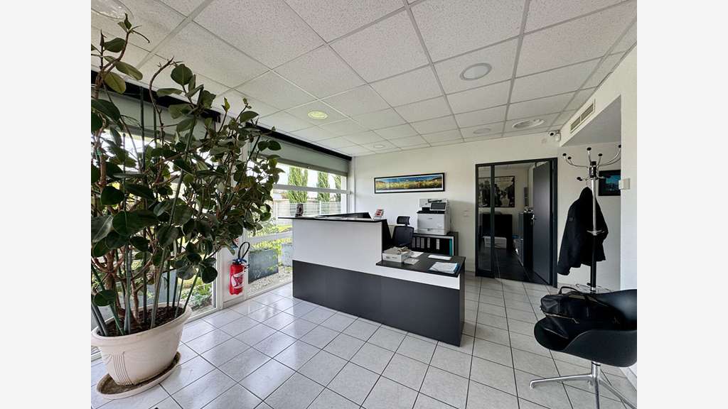 A louer bureaux 170m² zone Thibault / Monlong