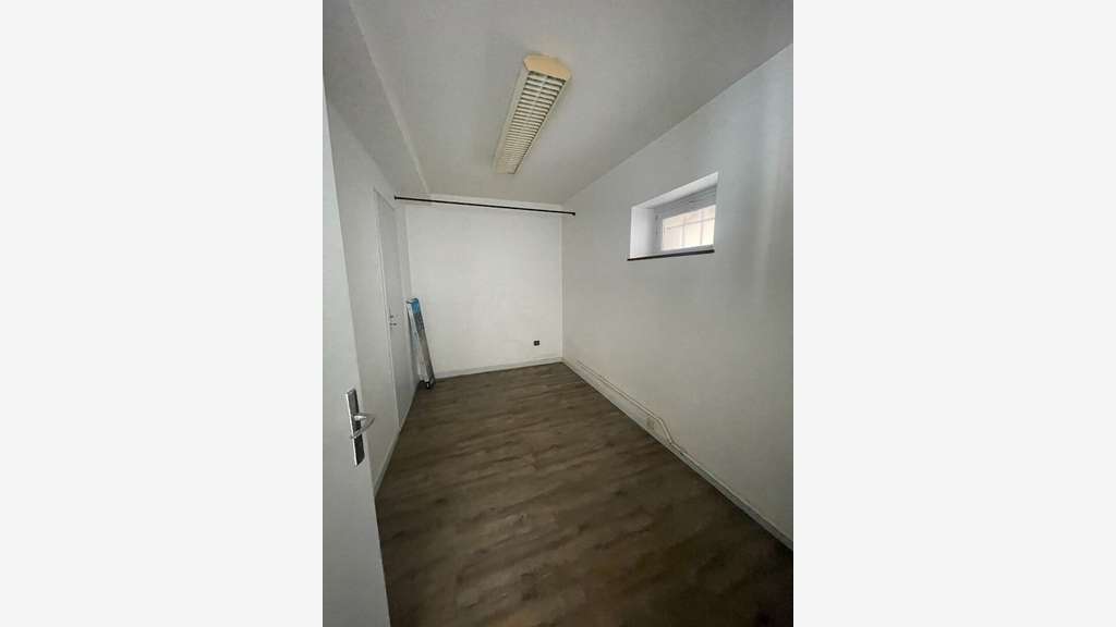 Loue bureaux de 37m² à rue Louis Vestrepain