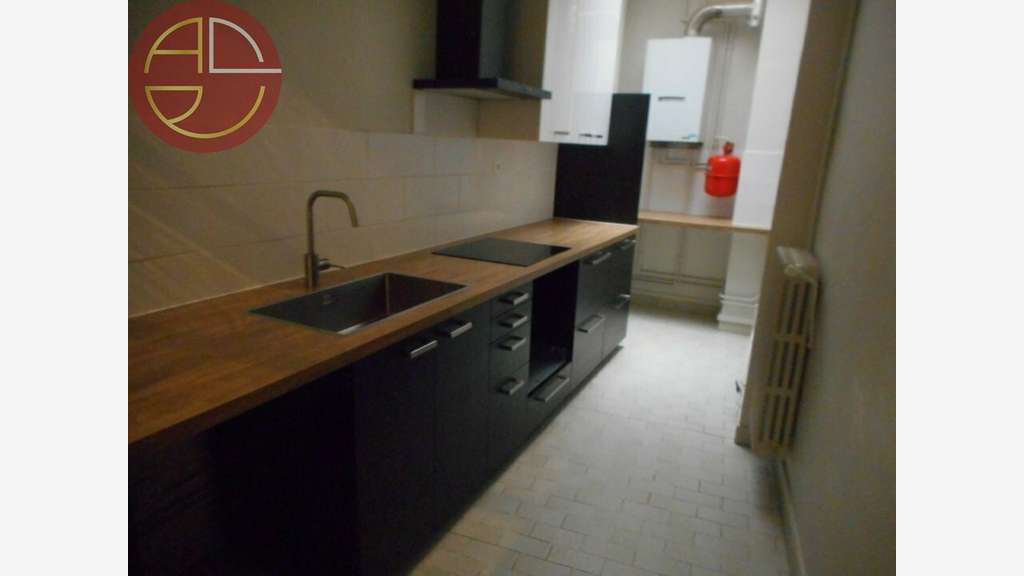 Loue bureau 219m² Toulouse hypercentre St Etienne