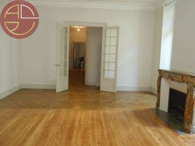 Loue bureau 219m² Toulouse hypercentre St Etienne