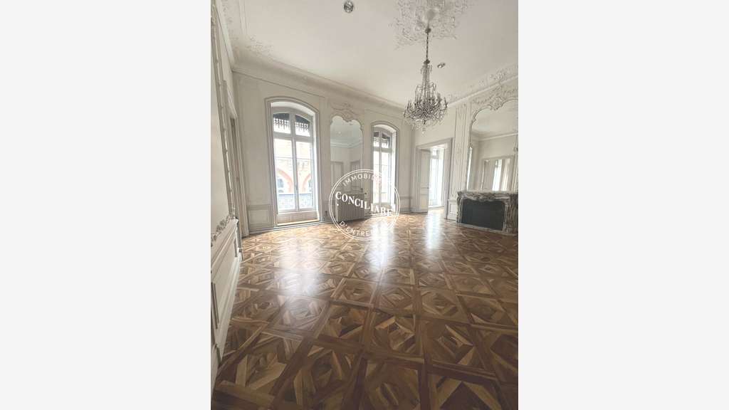 Bureaux de 200m² à louer à Toulouse hypercentre
