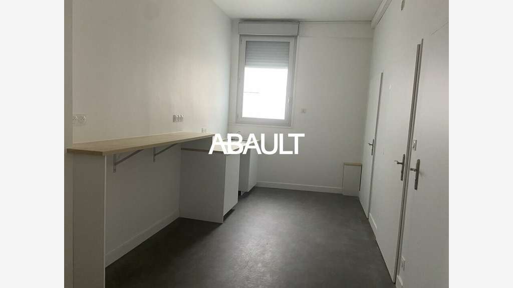 Bureaux de 120m² à louer au 1er étage à Toulouse
