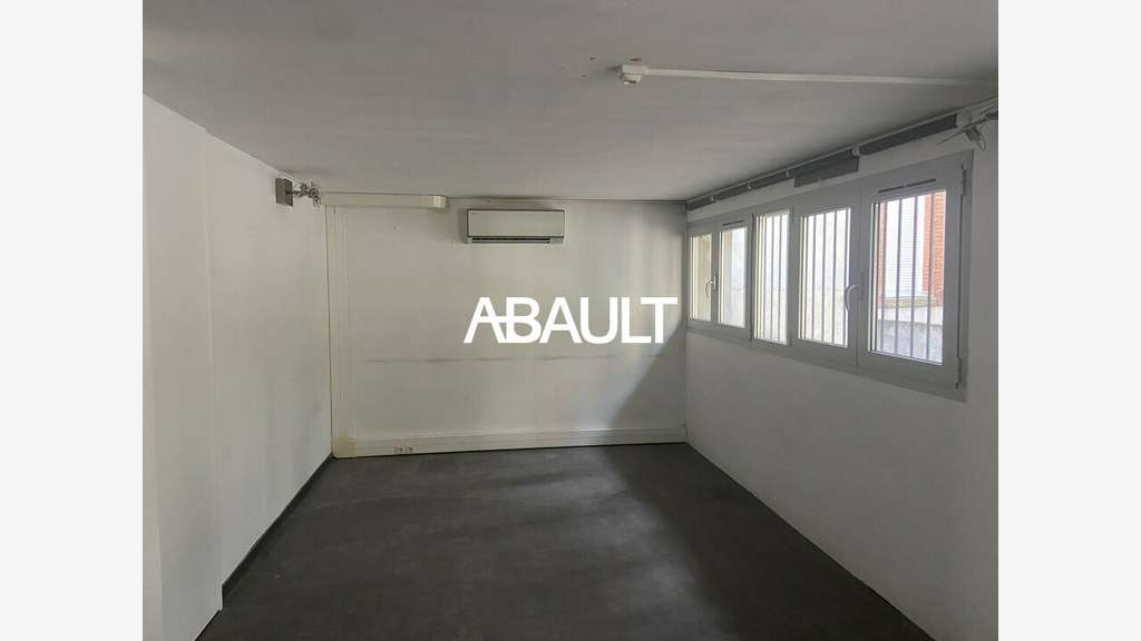 Bureaux de 120m² à louer au 1er étage à Toulouse
