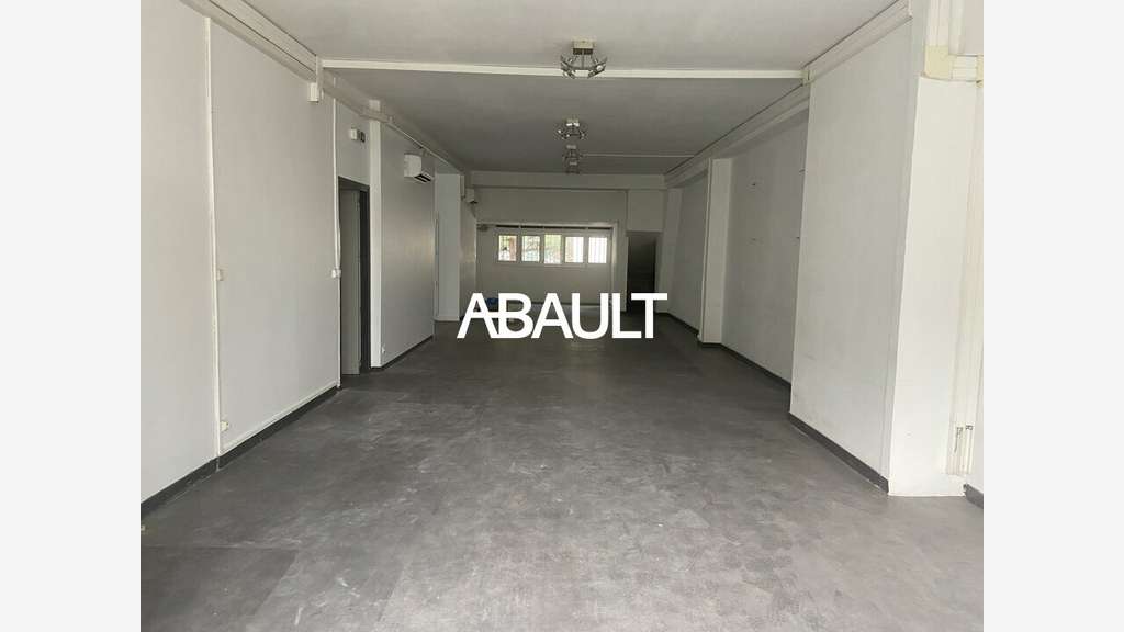 Bureaux de 120m² à louer au 1er étage à Toulouse