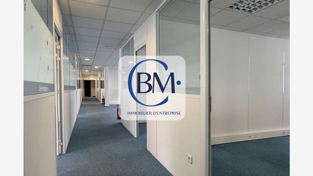A louer bureaux de 310m² avec parking à Toulouse