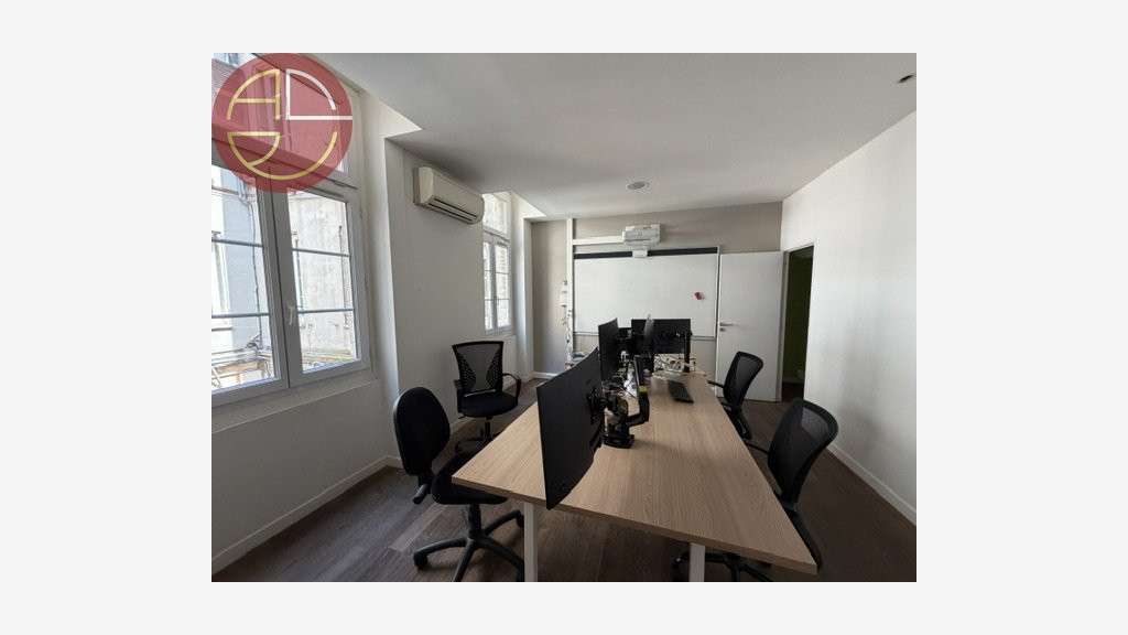 HYPERCENTRE TOULOUSE  CAPITOLE | BUREAUX 110 M² À