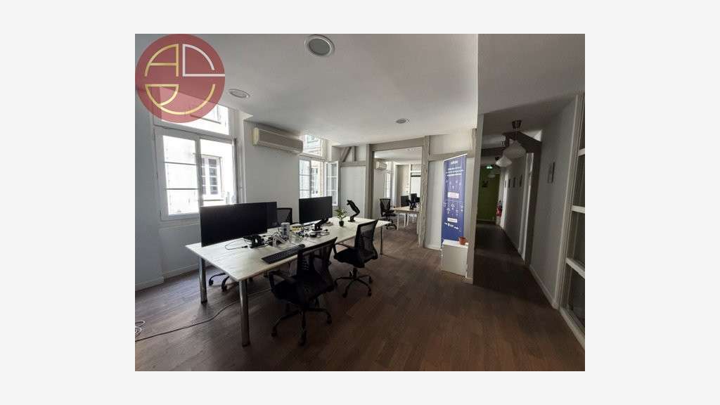 HYPERCENTRE TOULOUSE  CAPITOLE | BUREAUX 110 M² À