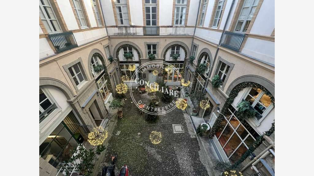 BUREAUX à louer dans le 31