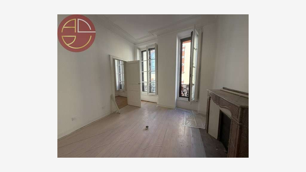 TOULOUSE HYPER-CENTRE  SAINT-ÉTIENNE  BUREAUX 19