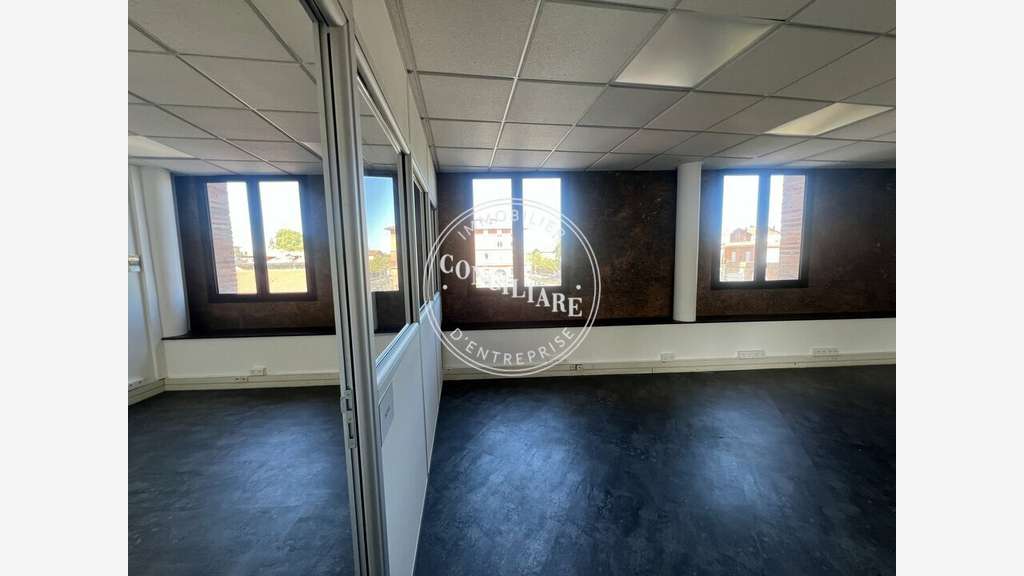 BUREAUX à louer dans le 31