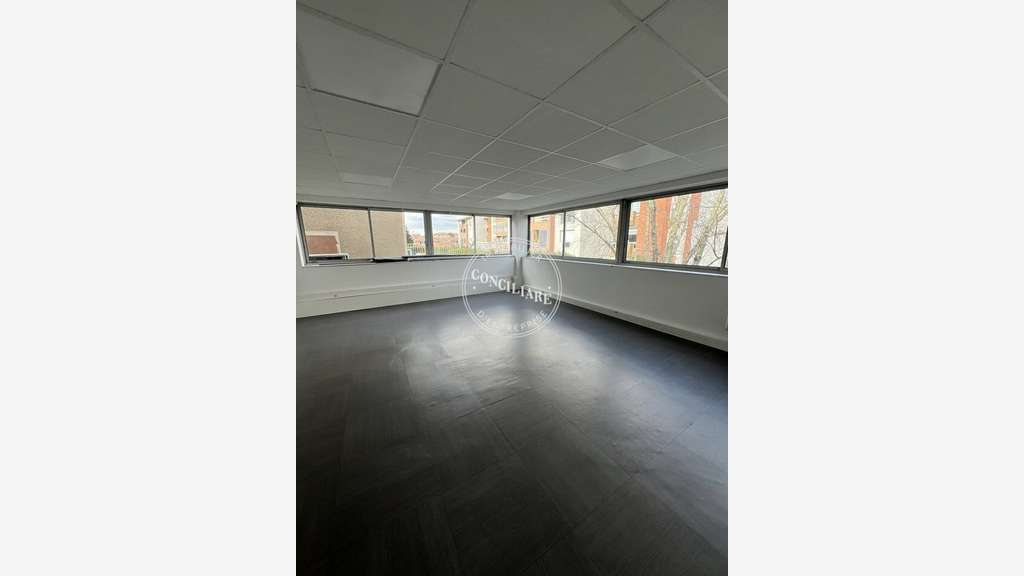 BUREAUX à louer dans le 31