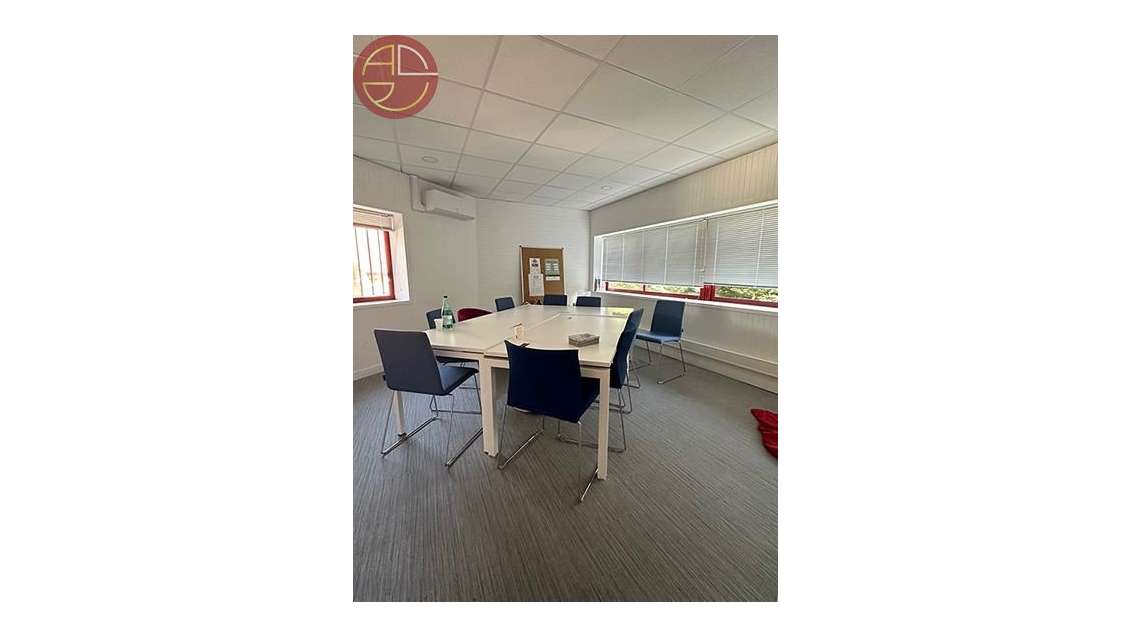 Location bureaux 260m² à Toulouse Sept Deniers