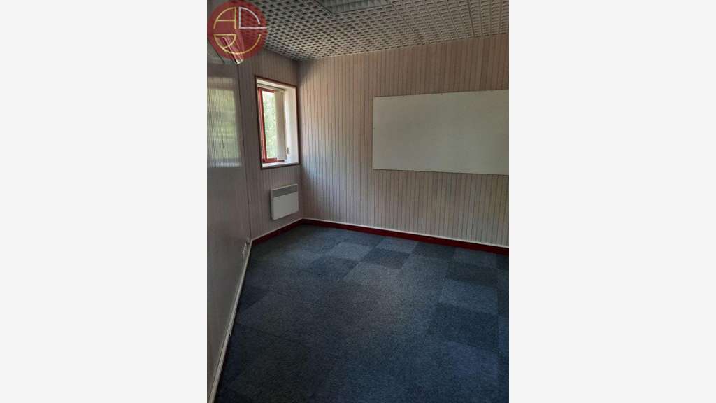 Location bureaux 260m² à Toulouse Sept Deniers
