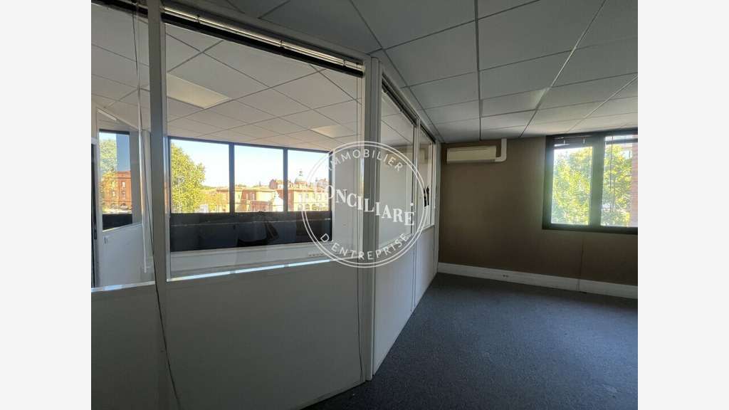 Bureaux 272m² à louer à Toulouse Saint Cyprien