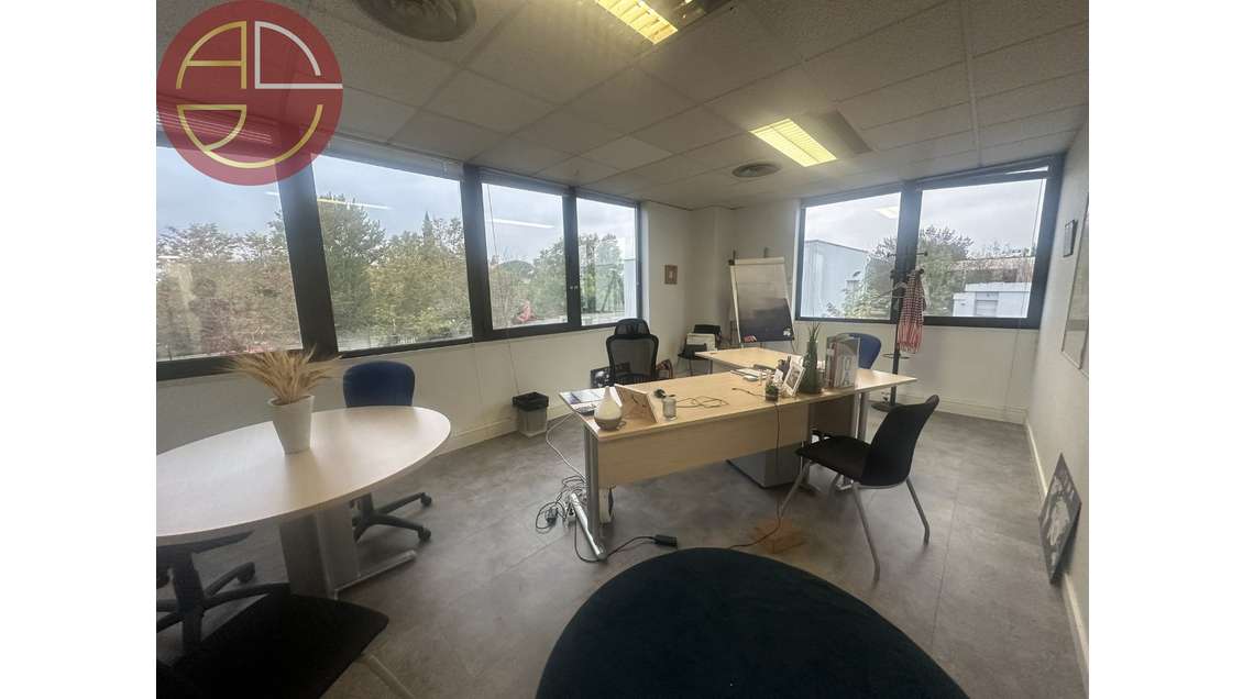 A louer bureaux 220m² R+1 à Toulouse Sud Ouest