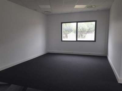 A louer bureaux 99m² R+1 Toulouse proche Oncopôle
