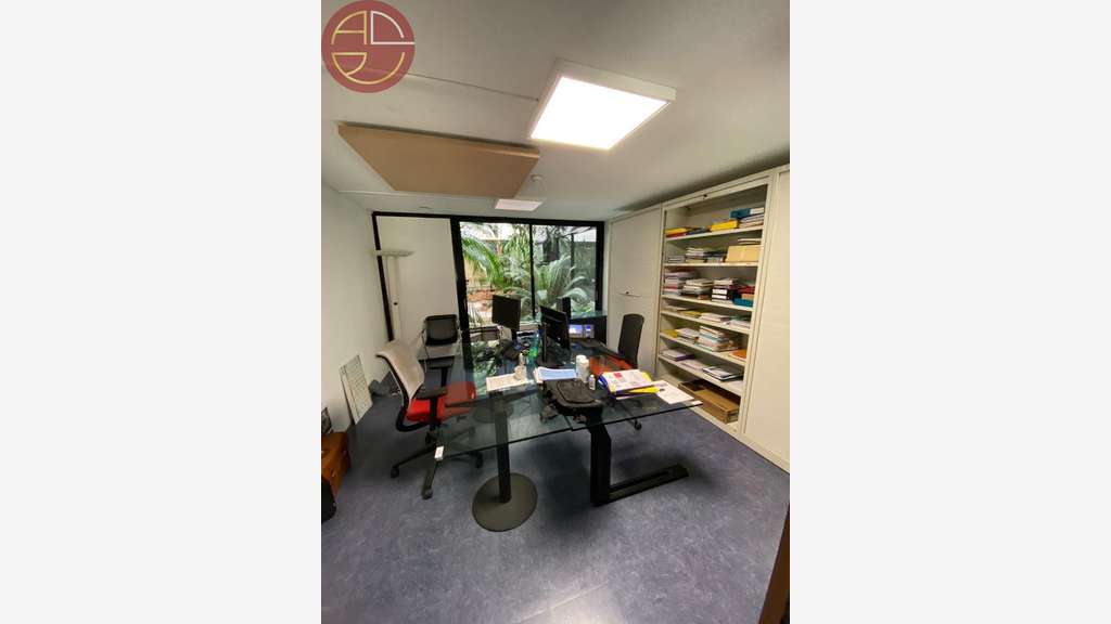 A louer bureaux 382m² à Toulouse ZI Thibaud