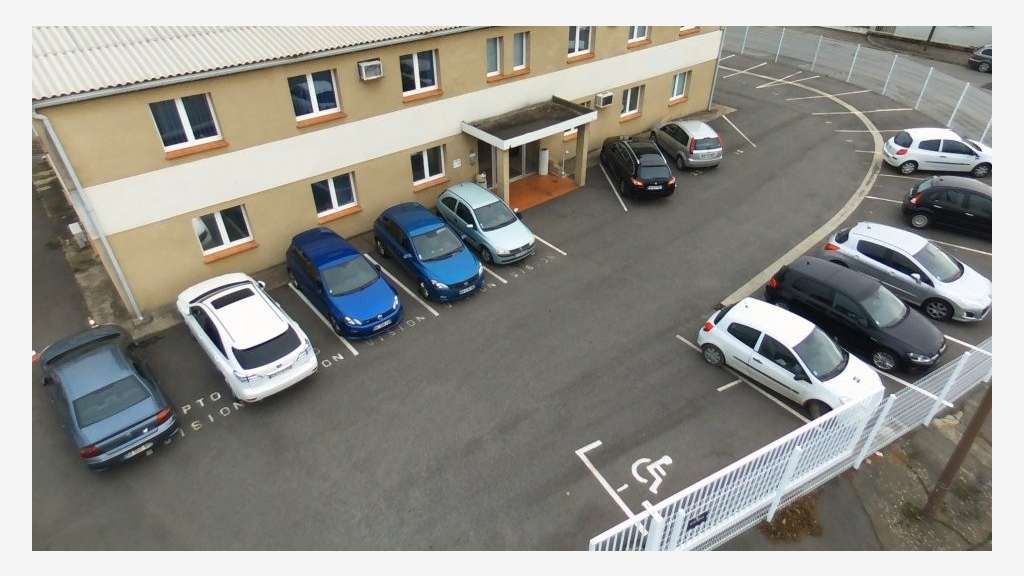 Location bureaux 140m² R+1 à Toulouse Zone Thibaud
