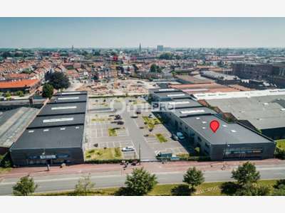 A louer bureau de 60m² en R+1 en ZA à Tourcoing